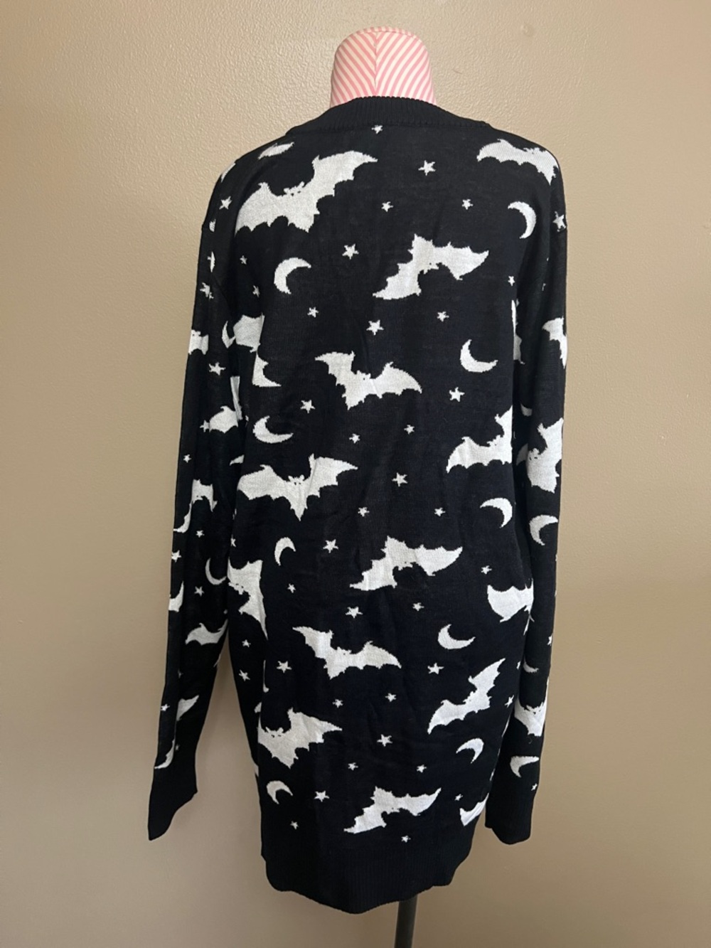 NWOT Dolls Kill Black Cardigan with White Bat Stars & Moon Print - L/XL - Picture 3 of 6